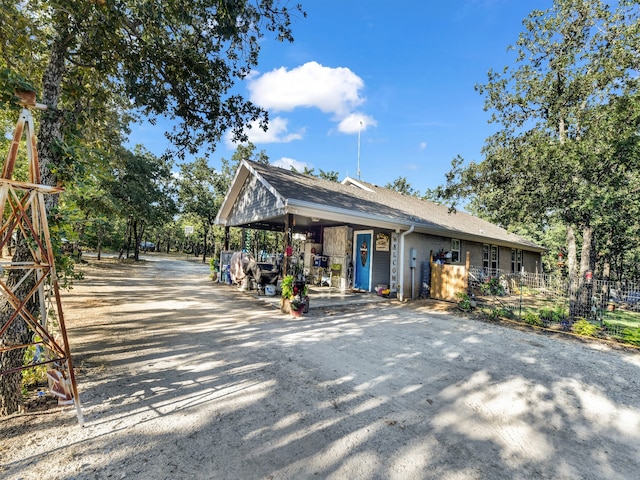 view of front of property