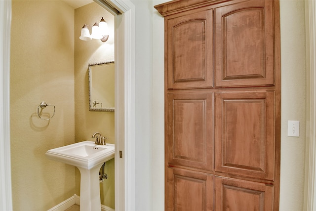 bathroom with sink