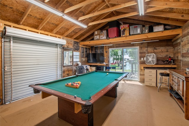 playroom featuring billiards