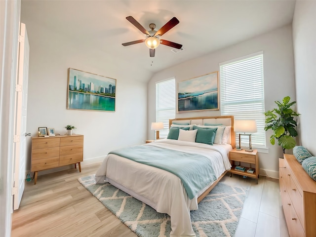 empty room featuring ceiling fan and dark hardwood / wood-style floors