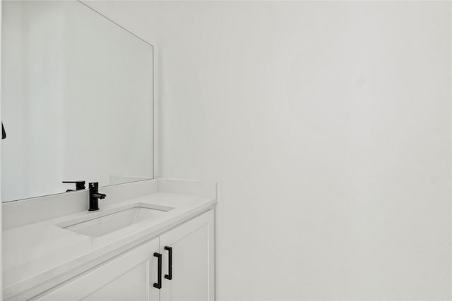 2120 Lovedale Ave Unit 101, Dallas, TX 75235 - bathroom featuring vanity