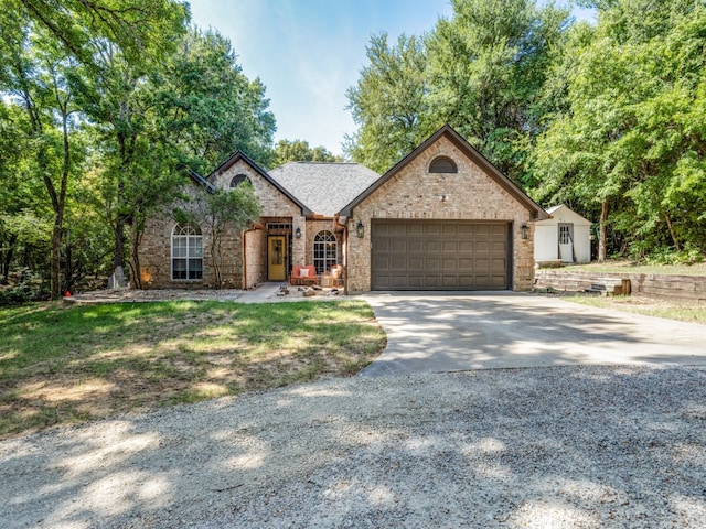 view of front facade featuring a garage