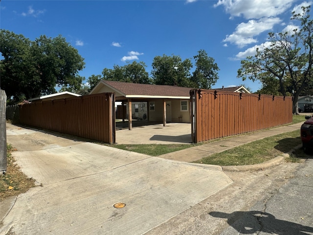 view of front of property