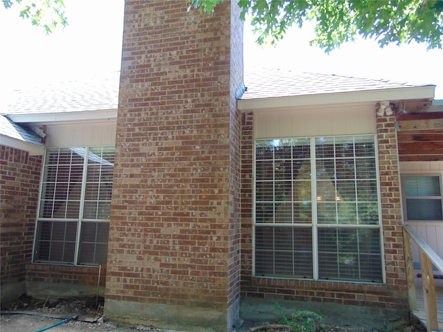 view of home's exterior