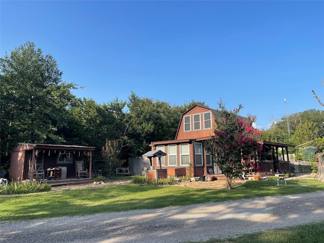 view of front of property with a front lawn