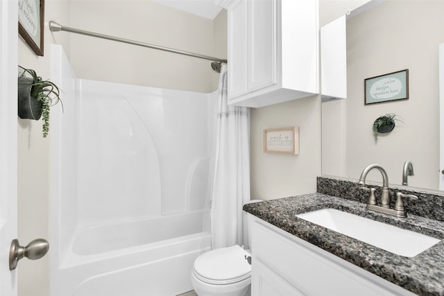 full bathroom with toilet, vanity, and shower / bath combo with shower curtain