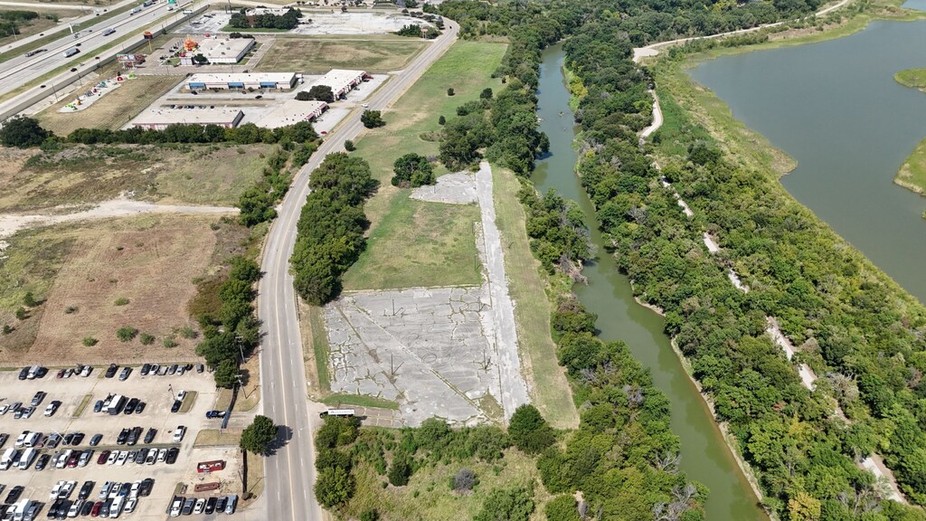 620 E Palace Pkwy, Grand Prairie, TX 75050