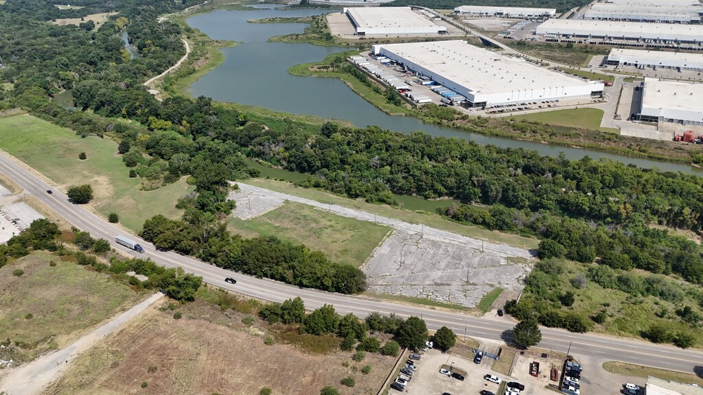 620 E Palace Pkwy, Grand Prairie, TX 75050