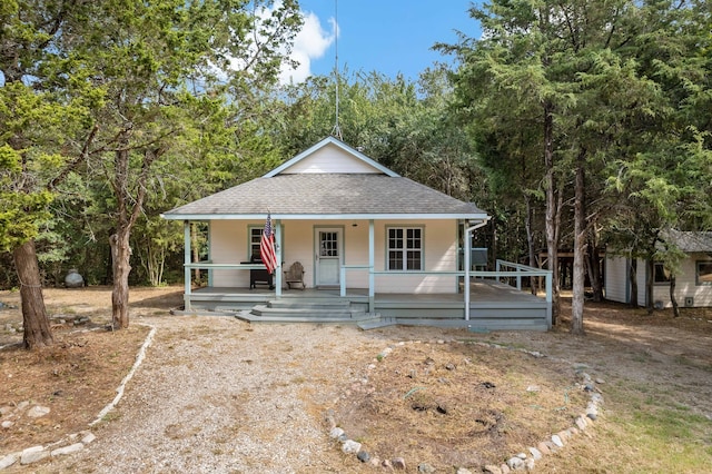 view of front facade featuring a porch