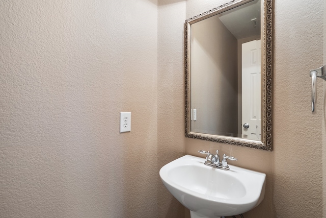 bathroom with sink