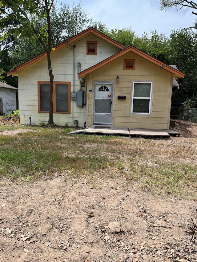 view of front of property