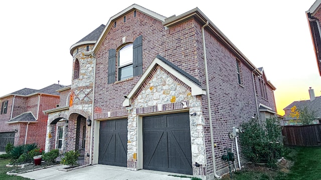 view of front facade with a garage