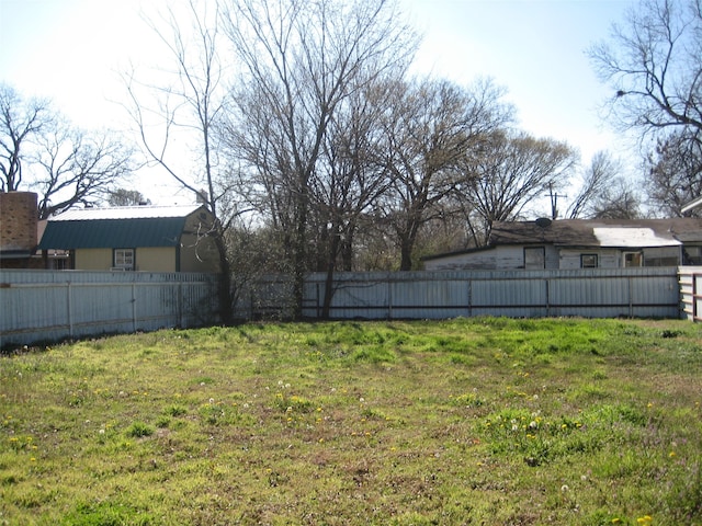 view of yard with fence