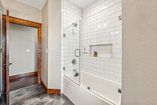 bathroom featuring enclosed tub / shower combo