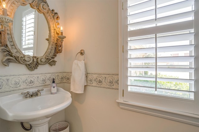 bathroom with sink