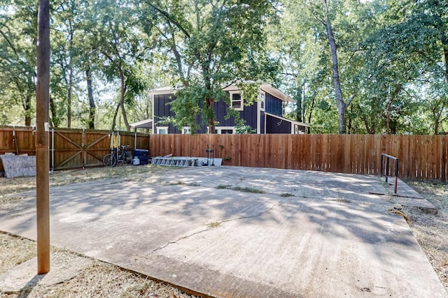 exterior space featuring a fenced backyard