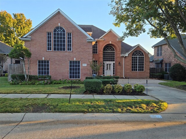 view of front facade