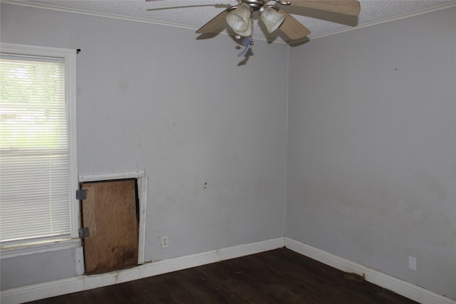 unfurnished room featuring ceiling fan, a textured ceiling, and hardwood / wood-style floors