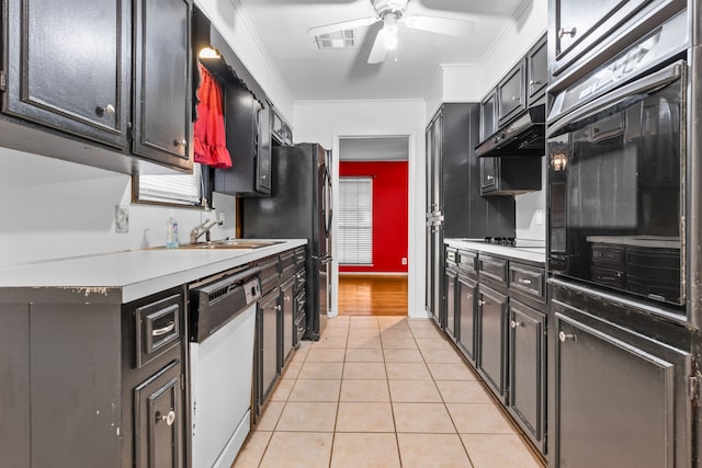 kitchen with light hardwood / wood-style flooring, sink, crown molding, black appliances, and ceiling fan