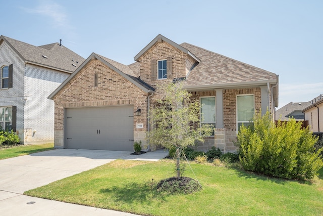 view of front of home with a front lawn