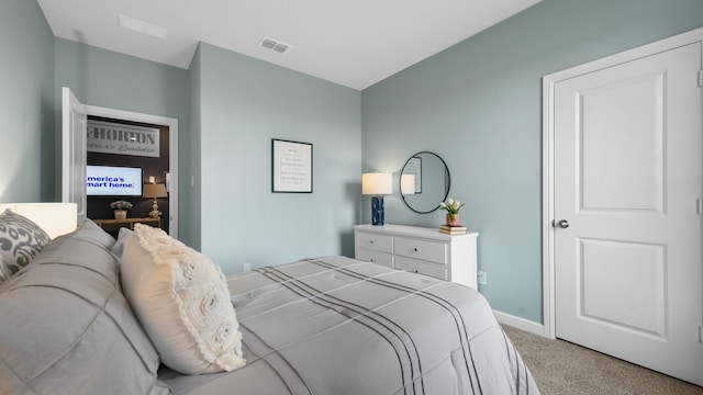 bedroom featuring carpet floors