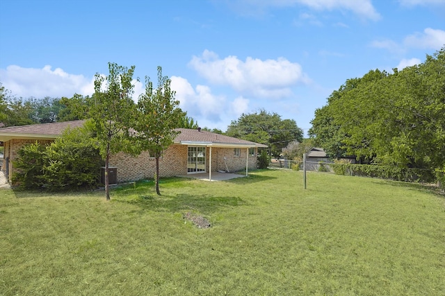 view of yard with a patio