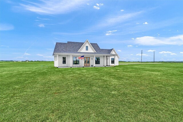 view of front of house with a front lawn