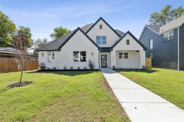 view of front of house featuring a front yard