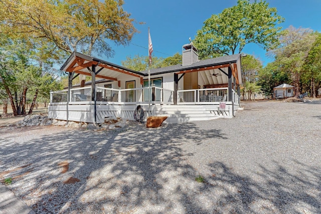 view of front of house with covered porch