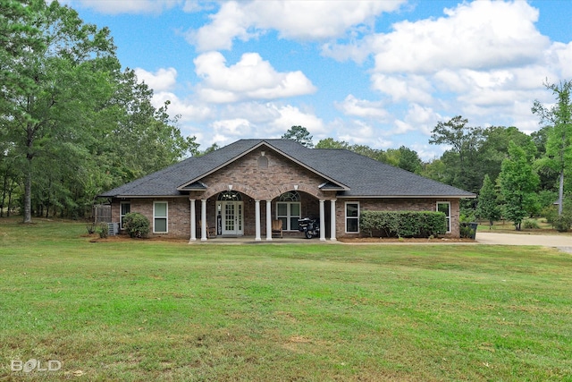 ranch-style house with a front yard