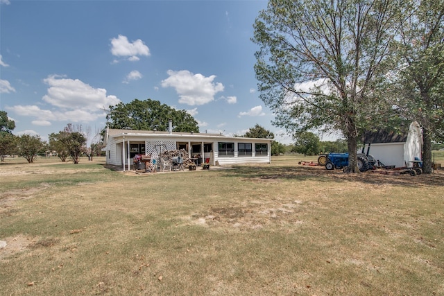 exterior space featuring a yard