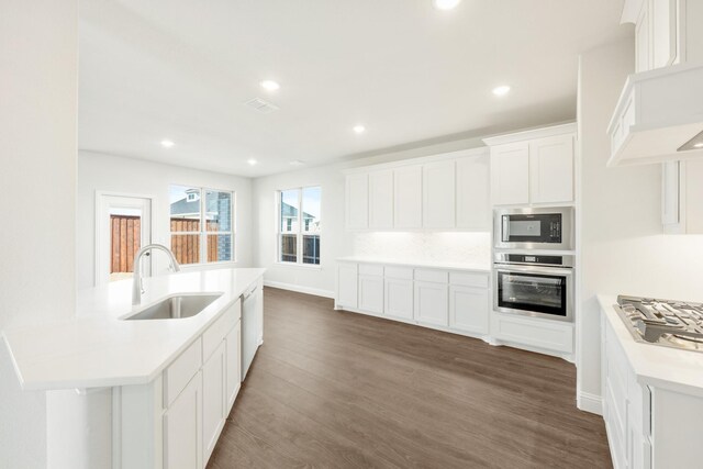 entryway featuring hardwood / wood-style floors