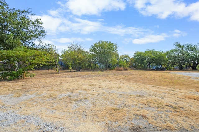 view of yard featuring a rural view