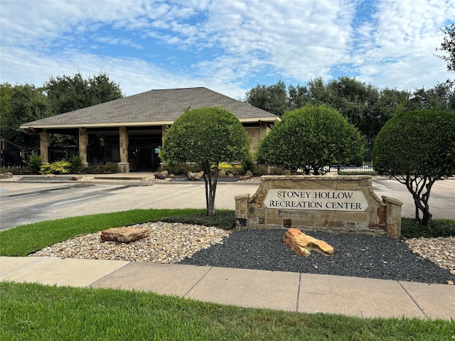 view of community / neighborhood sign