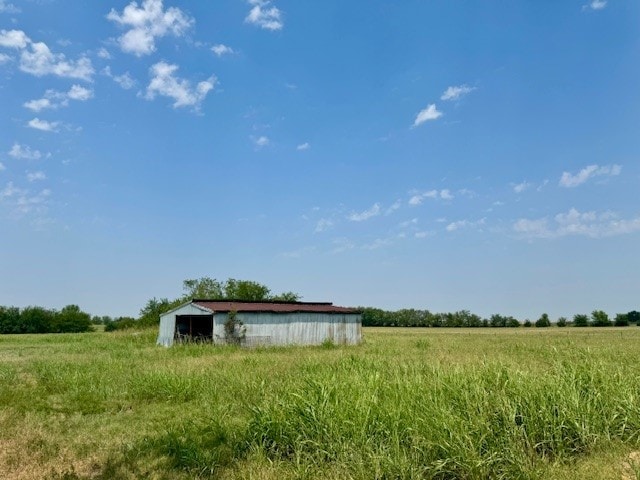 exterior space featuring a rural view