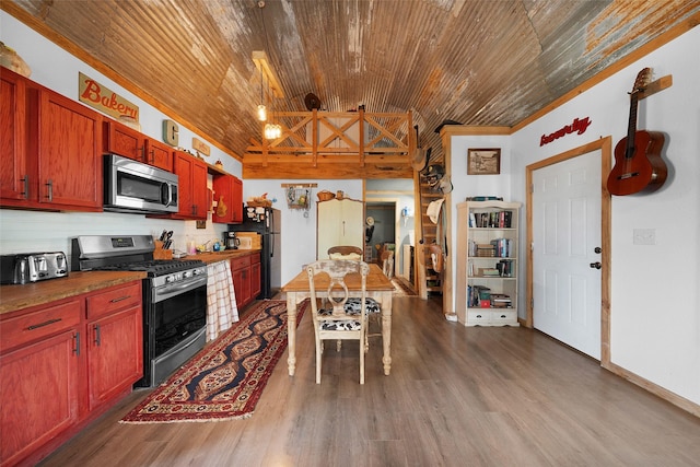 kitchen featuring stainless steel appliances, wood ceiling, baseboards, tasteful backsplash, and dark wood finished floors