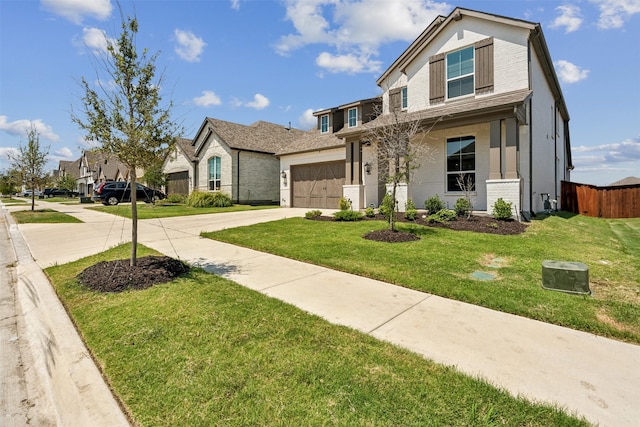 view of front of house featuring a front yard