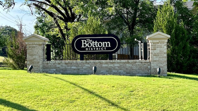 409 N Moore St, Dallas, TX 75203