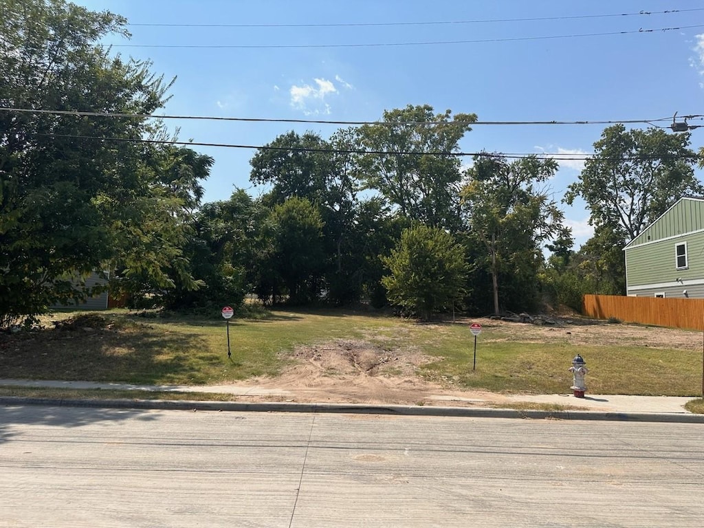 409 N Moore St, Dallas, TX 75203