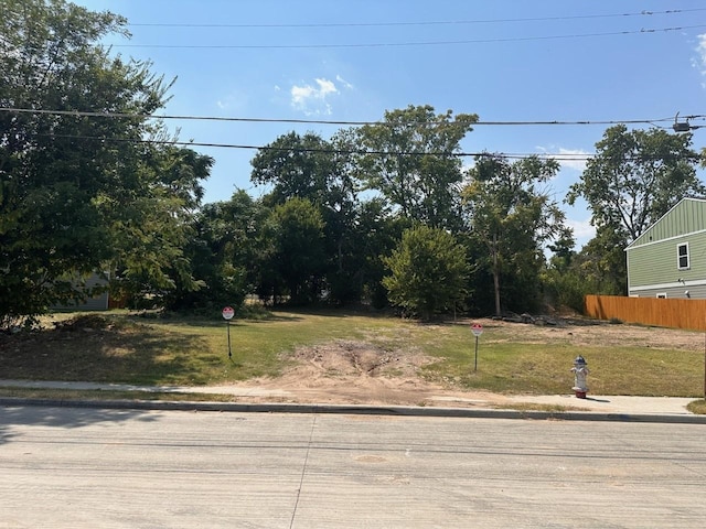 409 N Moore St, Dallas, TX 75203