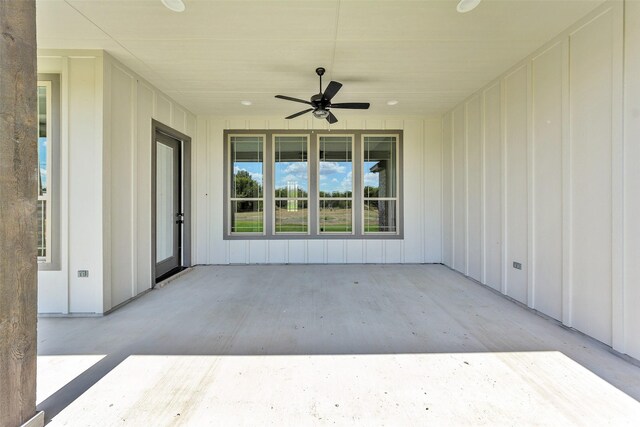 view of patio with ceiling fan