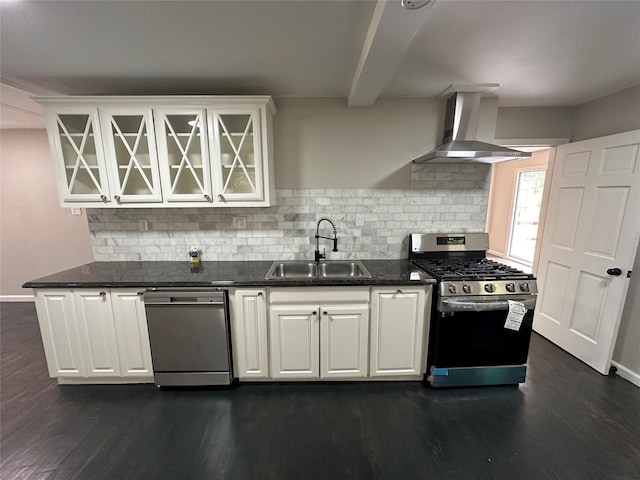 kitchen with dark wood-type flooring, stainless steel appliances, sink, and white cabinetry