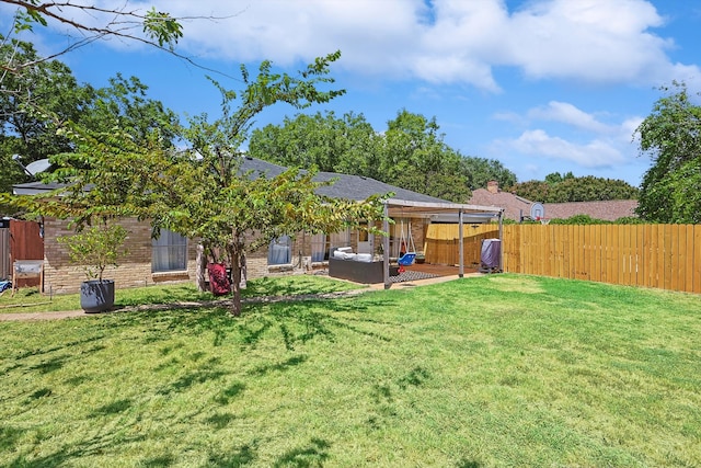 view of yard featuring a patio