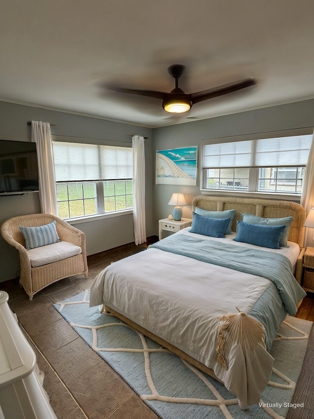 bedroom featuring ceiling fan