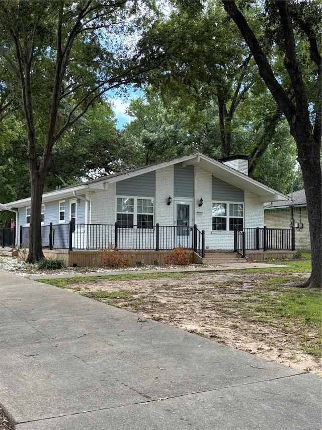 view of front of home