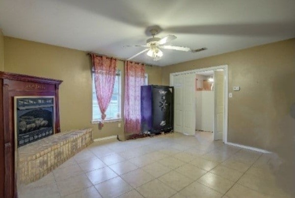 living room featuring ceiling fan