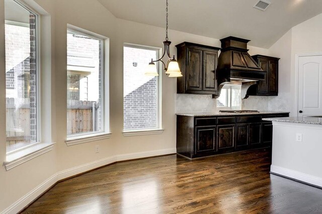 carpeted spare room featuring crown molding and ceiling fan