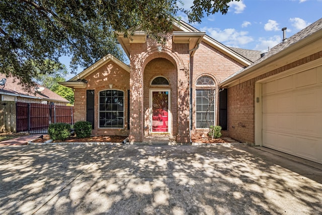 view of front of house featuring a garage