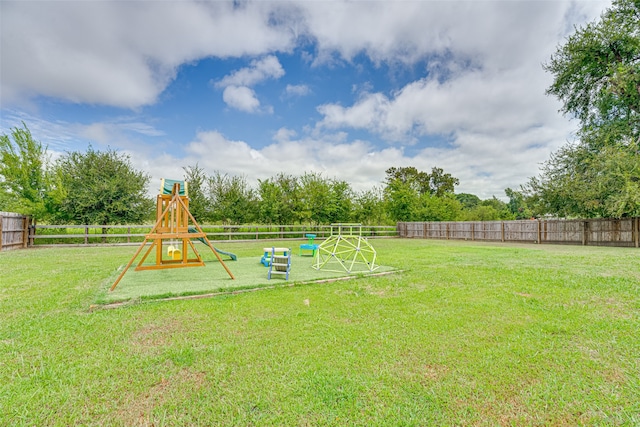 exterior space featuring a lawn