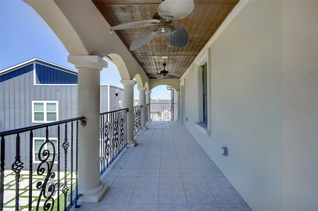 balcony with ceiling fan